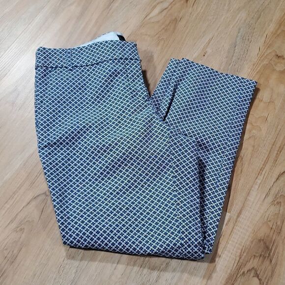 🔹️Anthropologie Cynthia Rowley Blue & White Print Ankle Crop Pants Size 6/28 - Picture 1 of 7